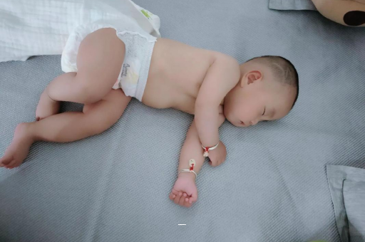 广汉两岁宝宝身高体重标准